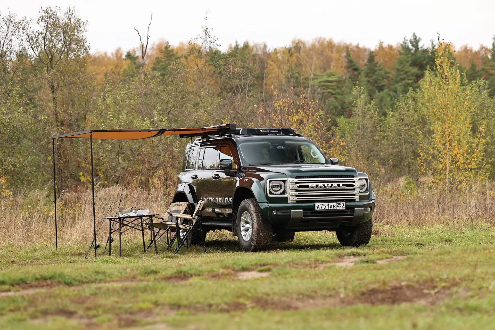 Автомобильный тент-маркиза ARB 814412 Aluminium 2500 х 2500 мм с освещением