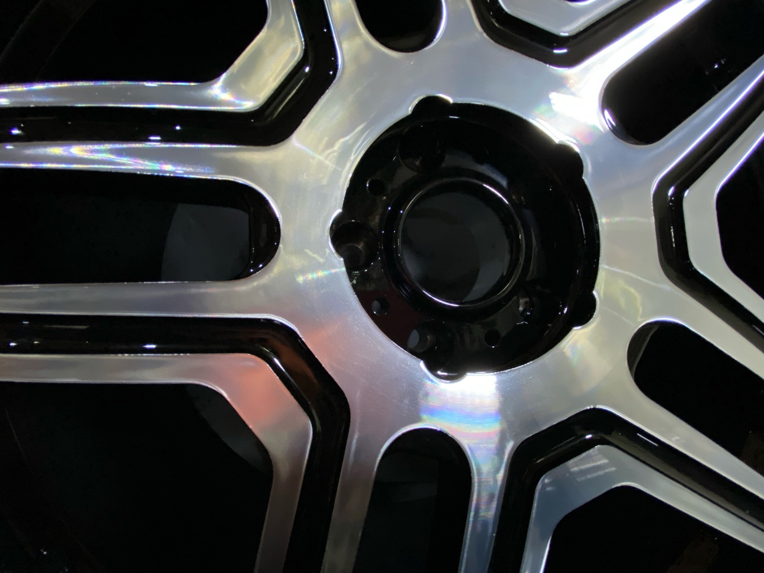 Кованые диски черные Mercedes-Benz 4x4 9.5×R22 5×130