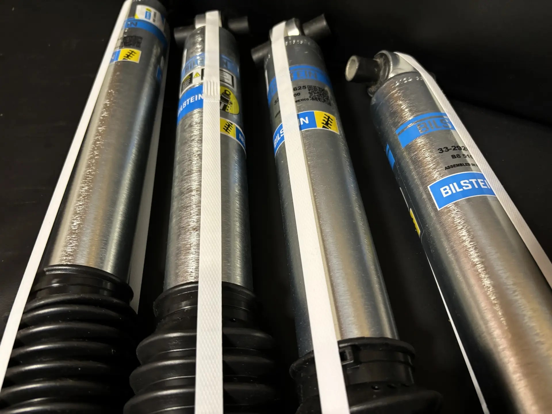 Комплект амортизаторов Bilstein для Wrangler JL лифт 0-2