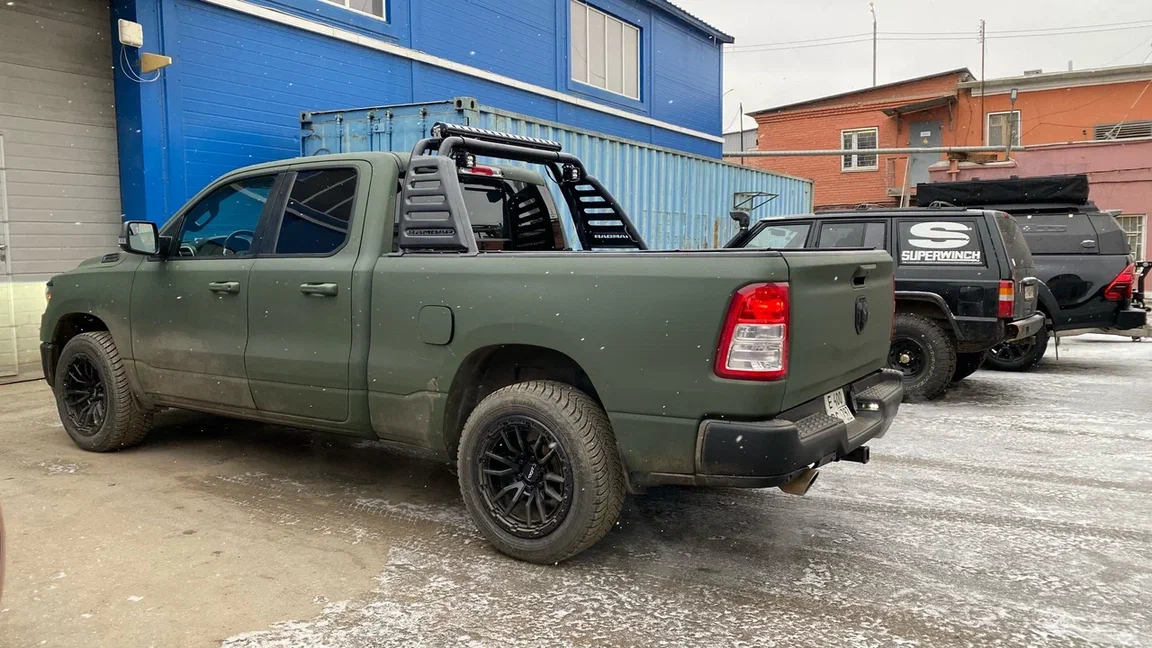 RAM BAR Дуги на крышку багажника Китай