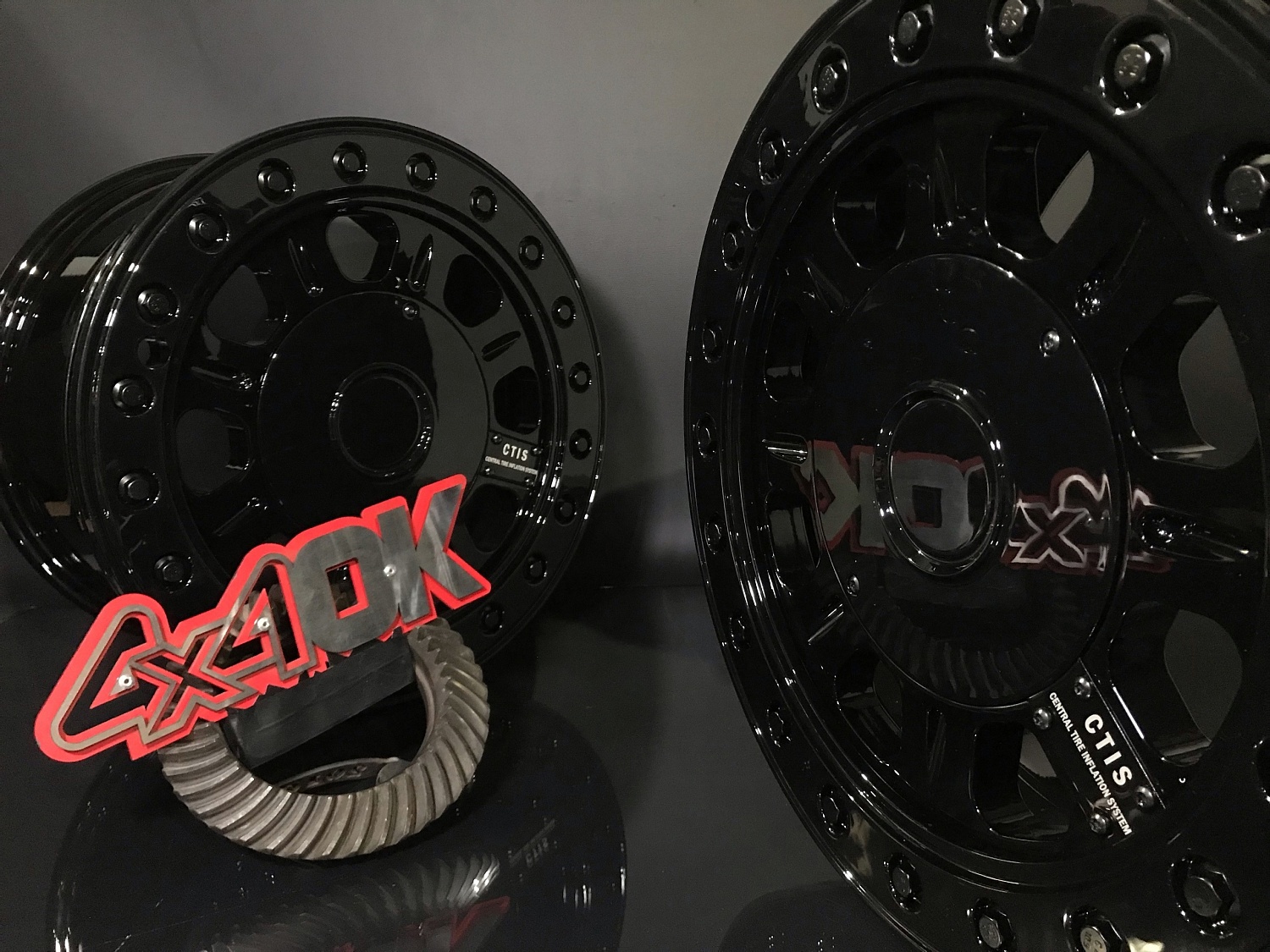 Кованые диски Offroad с beadlock и подкачкой шин